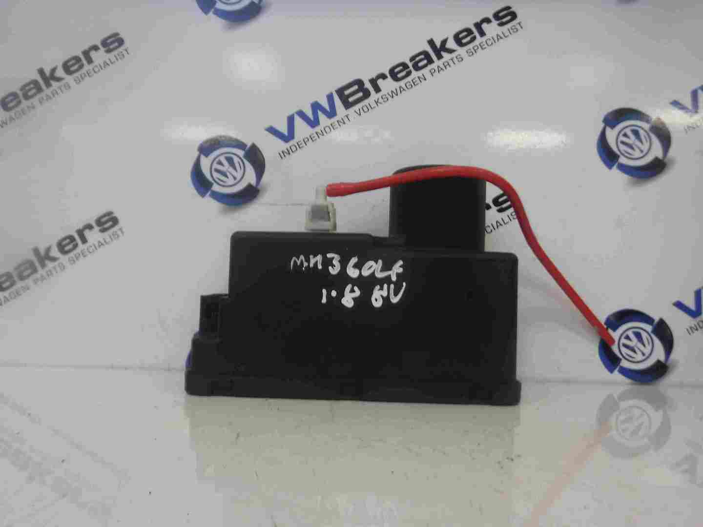 Volkswagen Golf MK3 1991-1999 1.9TDI Central Locking Vacuum Pump 1H0962257G