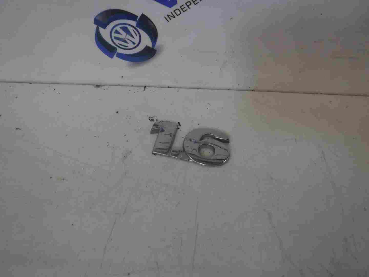 Volkswagen Golf MK4 1997-2004 1.6 Rear Tailgate Boot Letters Emblem