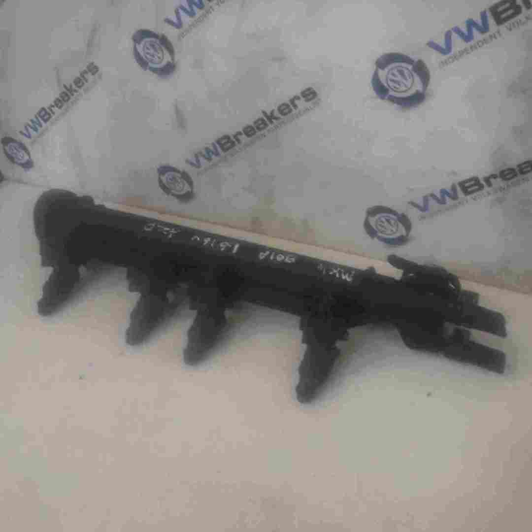 Volkswagen Golf MK4 1997-2004 1.6 16v Fuel Injectors X4 + Rail AZD 06A133317A