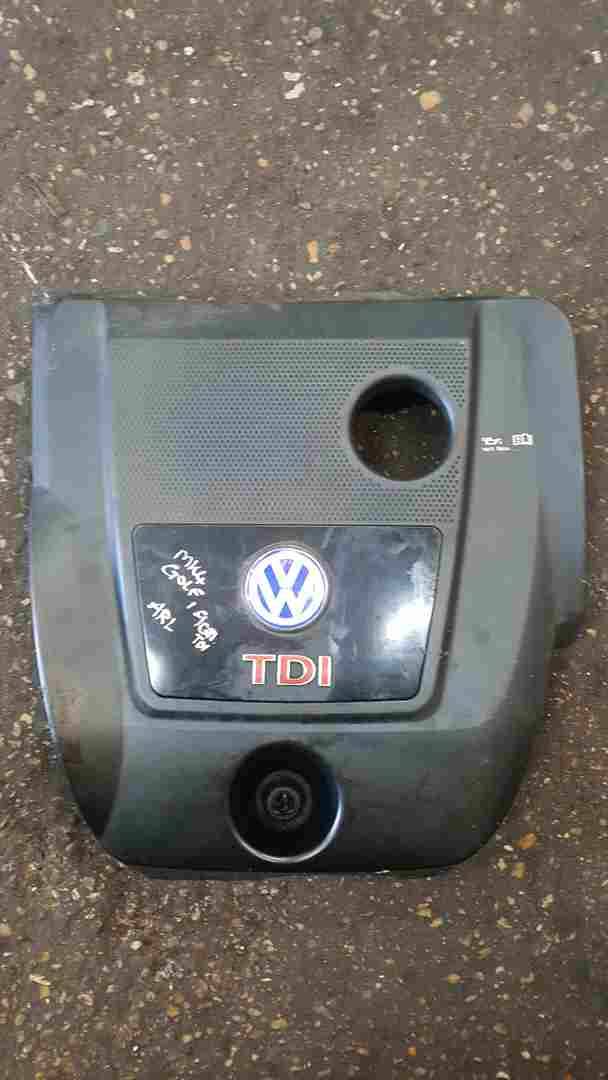 Volkswagen Golf MK4 1997-2004 1.9 TDI Engine Cover Plastic Trim TOP Broken 
