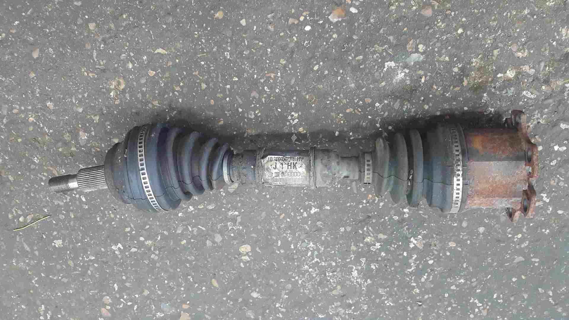 Volkswagen Golf MK4 1997-2004 2.3 V5 20v Passenger NSF Front Driveshaft AQN