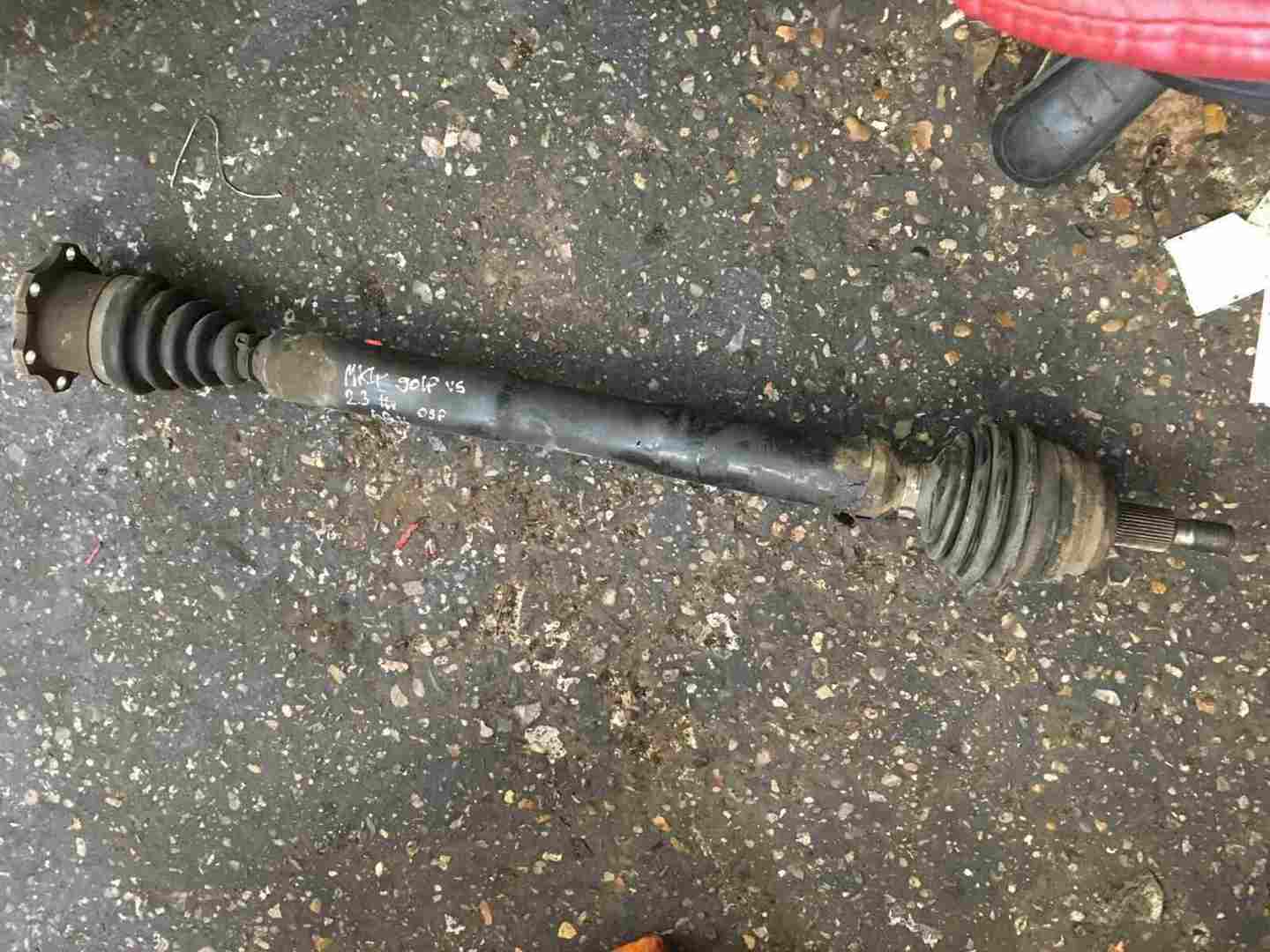 Volkswagen Golf MK4 1997-2004 2.3 V5 Drivers OSF Front Driveshaft AQN