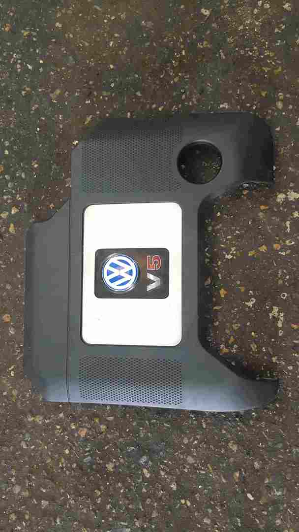 Volkswagen Golf MK4 1997-2004 2.3 V5 Engine Cover Plastic 066103935B
