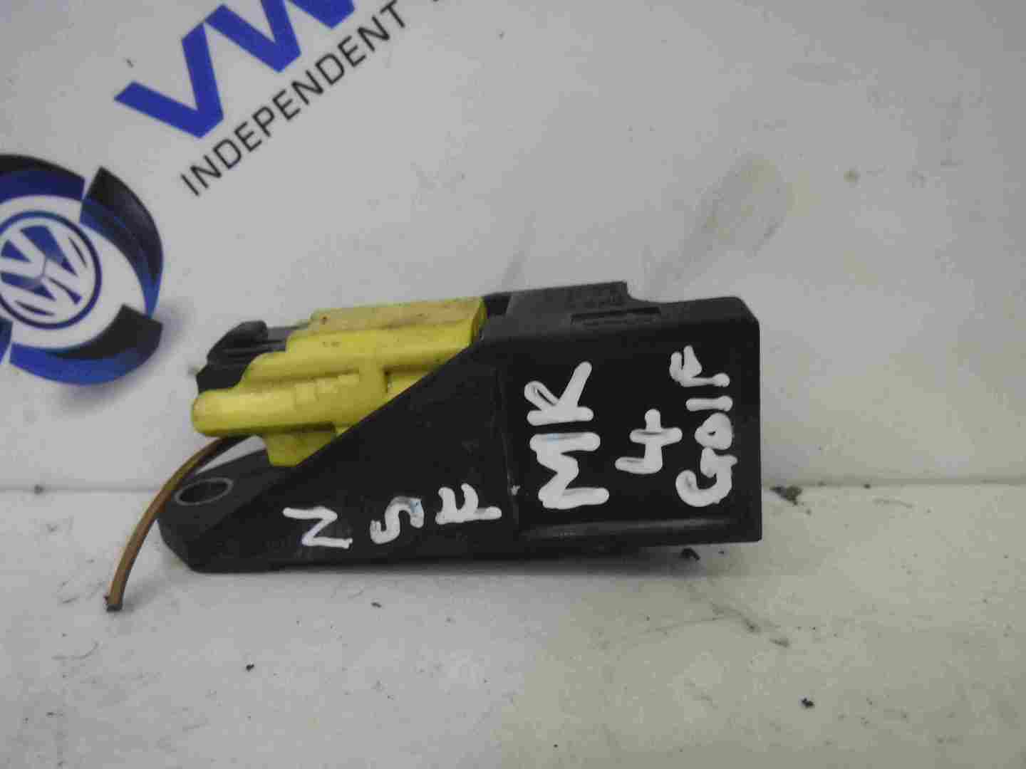 Volkswagen Golf MK4 1997-2004 Airbag Impact Sensor 6Q0909606 6q0909606