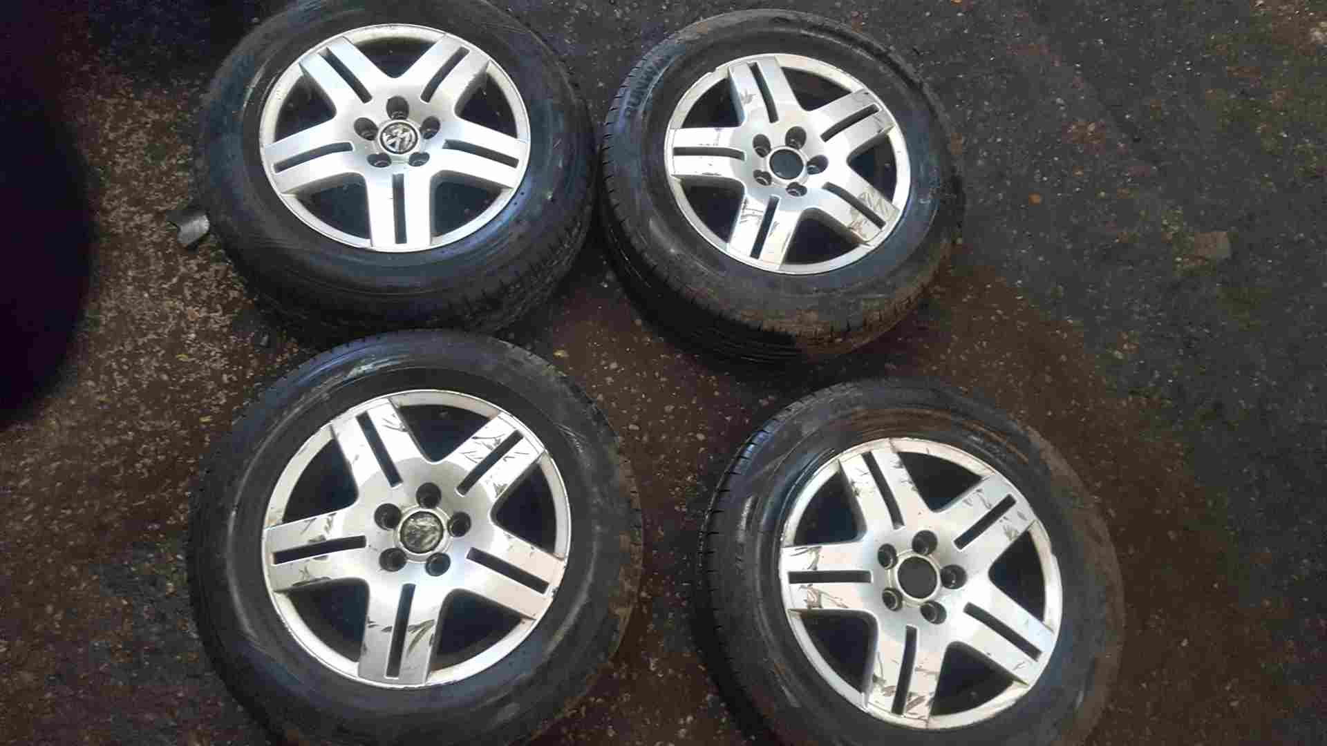 Volkswagen Golf MK4 1997-2004 Avus Italien Alloy Wheels SET X4 15Inch 3/5