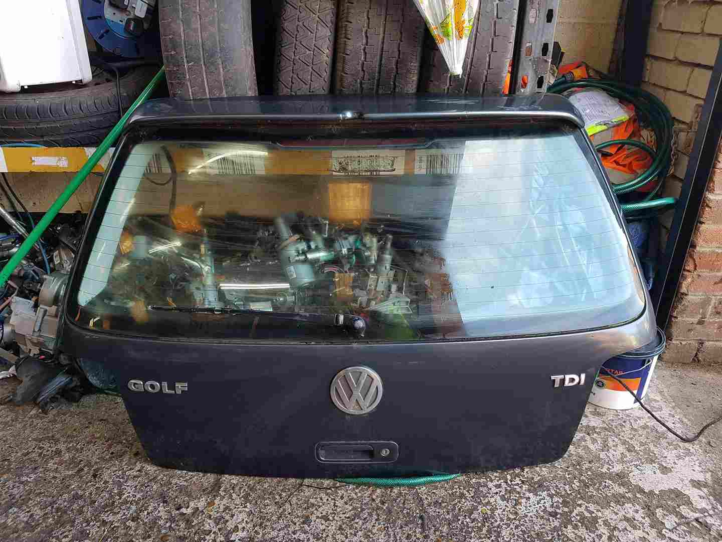 Volkswagen Golf MK4 1997-2004 Boot Tailgate Hatch Lid + Spoiler Lc7v Grey 