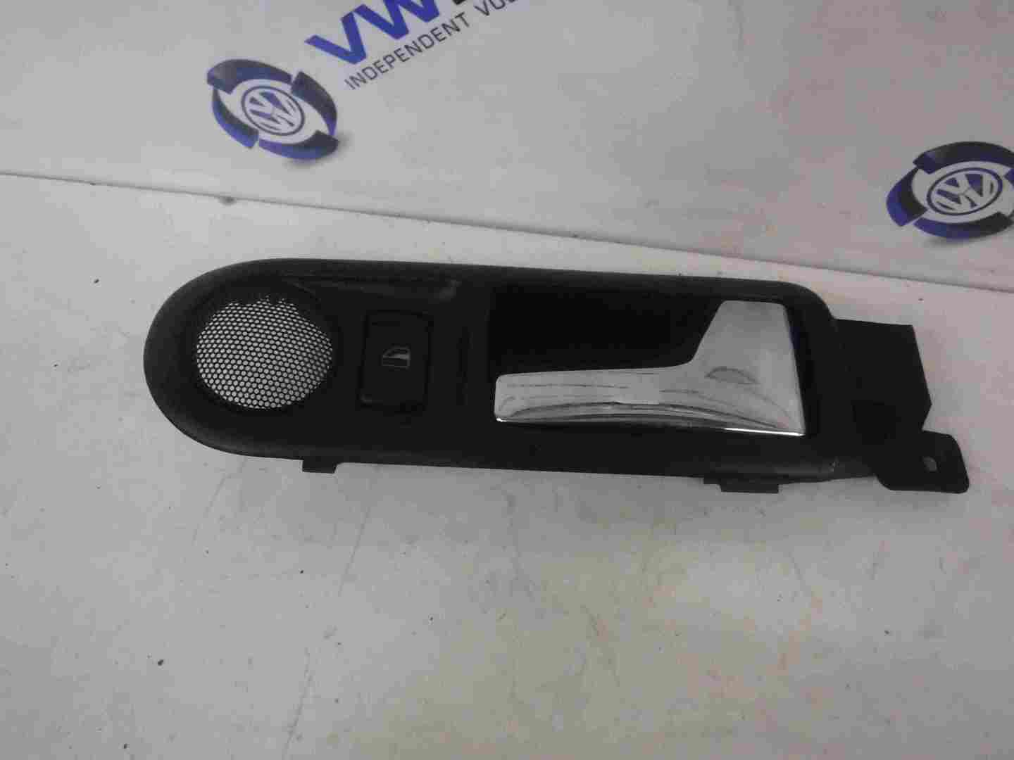 Volkswagen Golf MK4 1997-2004 Drivers OSR Rear Interior Door Handle Switch