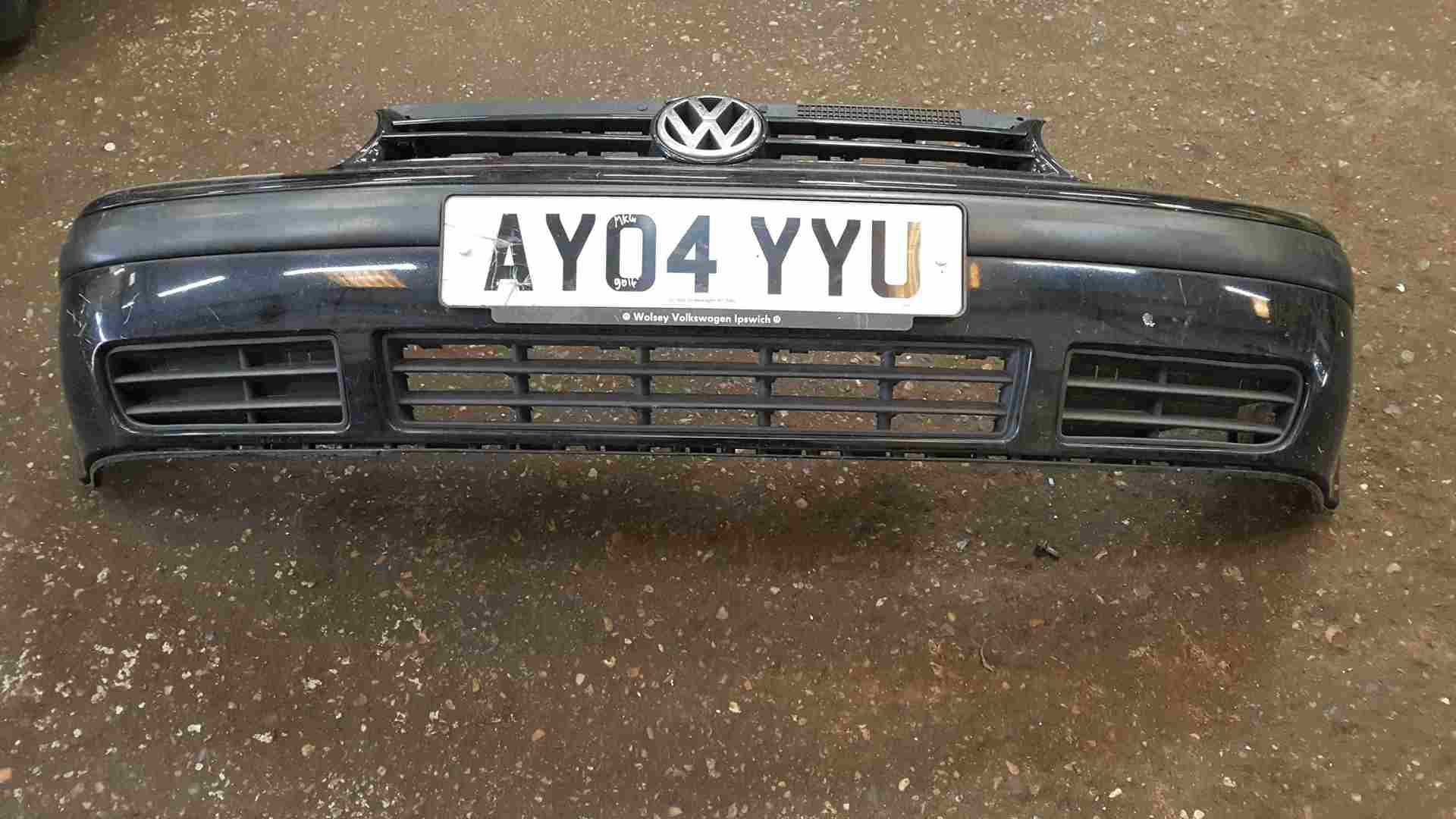 Volkswagen Golf MK4 1997-2004 Front Bumper Black L041