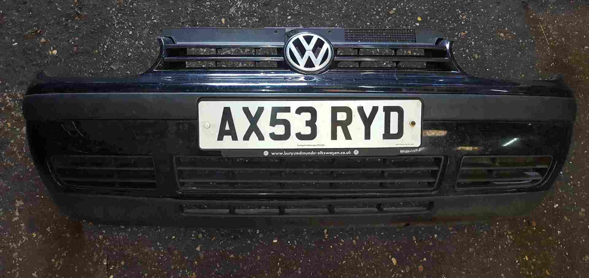 Volkswagen Golf MK4 1997-2004 Front Bumper Black L041