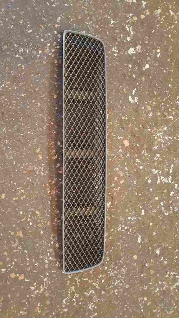 Volkswagen Golf MK4 1997-2004 Front Bumper Grill Grille