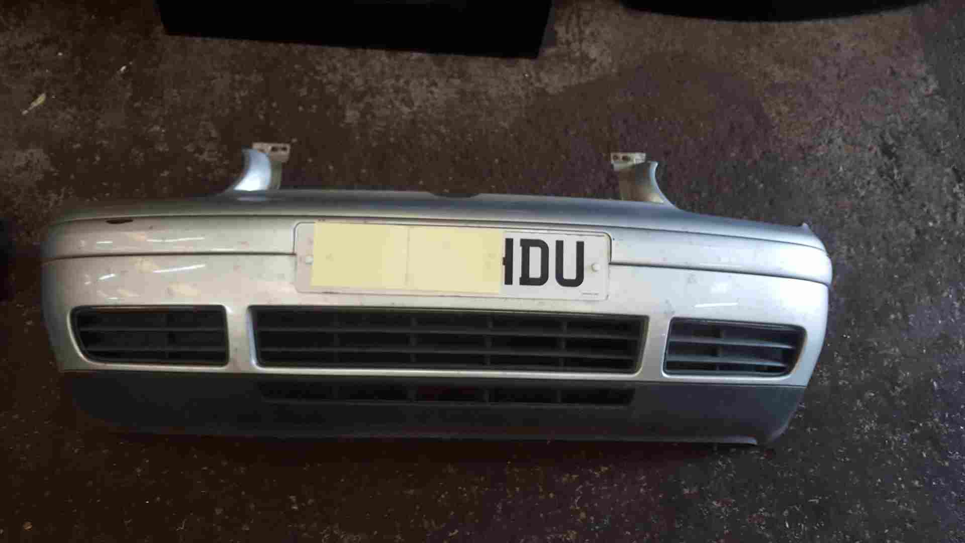 Volkswagen Golf MK4 1997-2004 Front Bumper Silver La7w