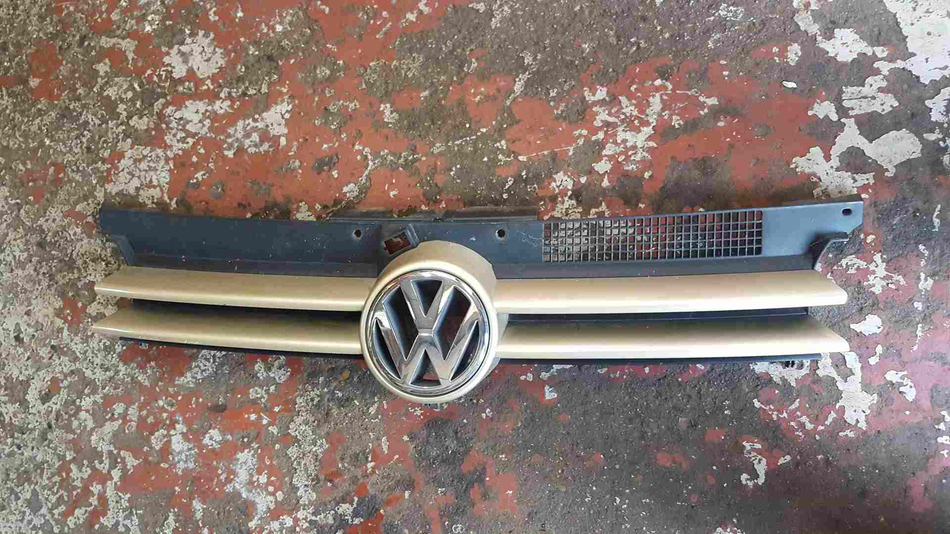 Volkswagen Golf MK4 1997-2004 Front Grill Grille La1w