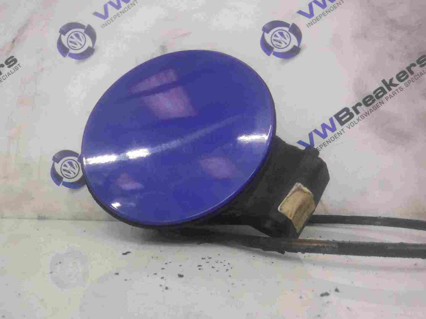 Volkswagen Golf MK4 1997-2004 Fuel Flap Cover + Backing Blue LW5Z