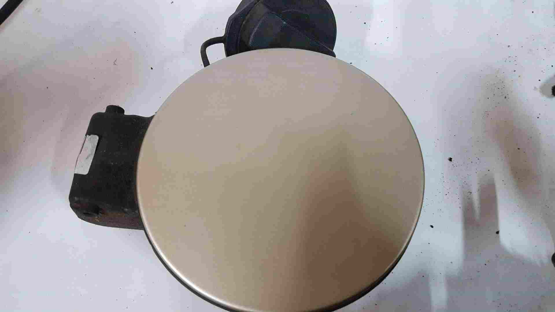 Volkswagen Golf MK4 1997-2004 Fuel Flap Cover Gold La1w 1J0010314O