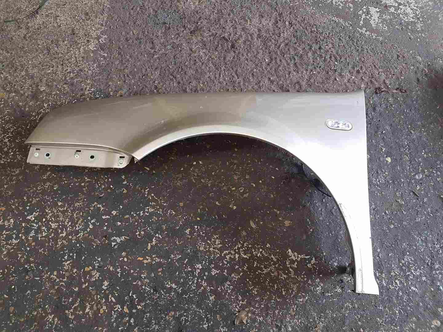Volkswagen Golf MK4 1997-2004 Passenger Ns Wing Gold La1w