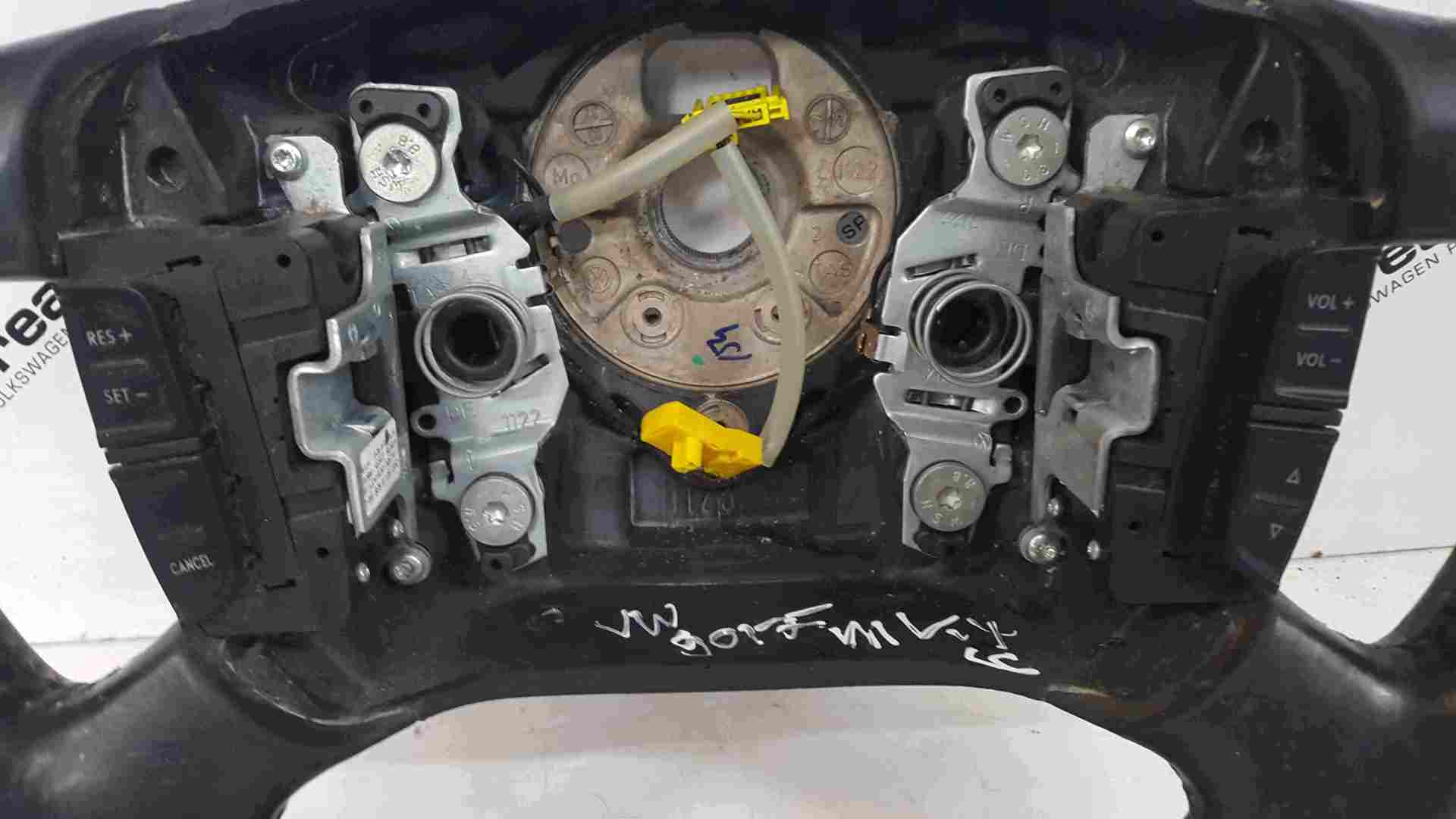 Volkswagen Golf MK4 1997-2004 Steering Wheel Cruise Control Buttons
