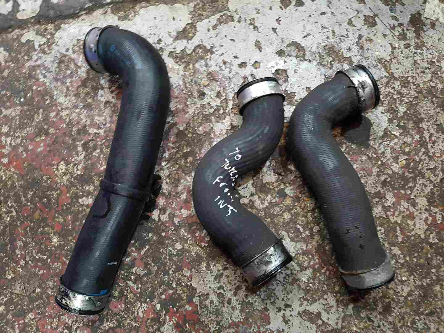 Volkswagen Golf MK5   Passat B6 2003-2009 1.9 TDI Intercooler Turbo Pipe Set