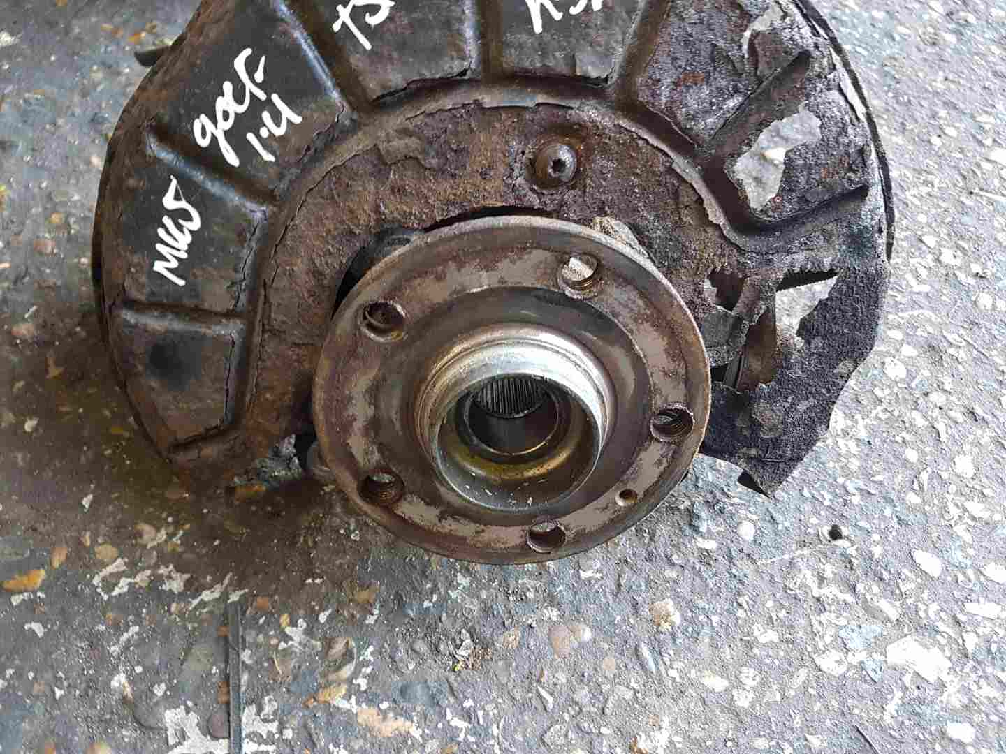 Volkswagen Golf MK5 2003-2009 1.4 TSI Passenger NSF Front Wheel HUB