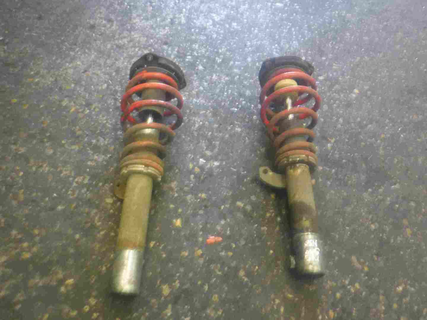 Volkswagen Golf MK5 2003-2009 1.4 Tsi Front Coilovers Suspension Strut Springs