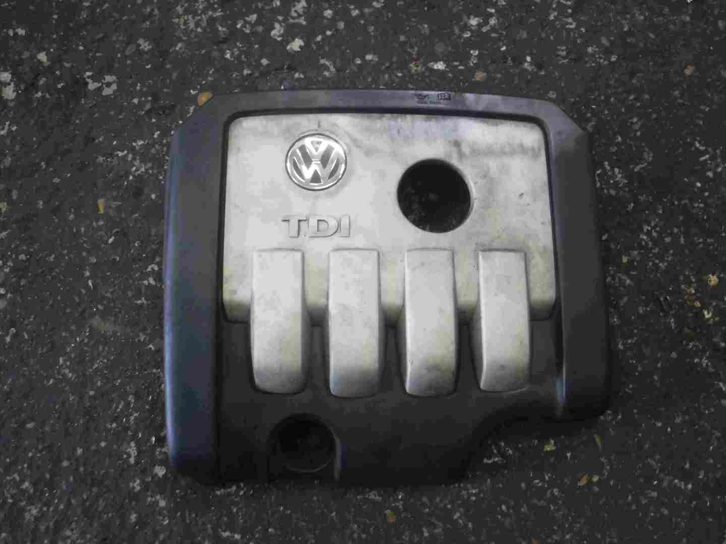 Volkswagen Golf MK5 2003-2009 2.0 TDI Engine Cover Plastic 03G103925ae Ag
