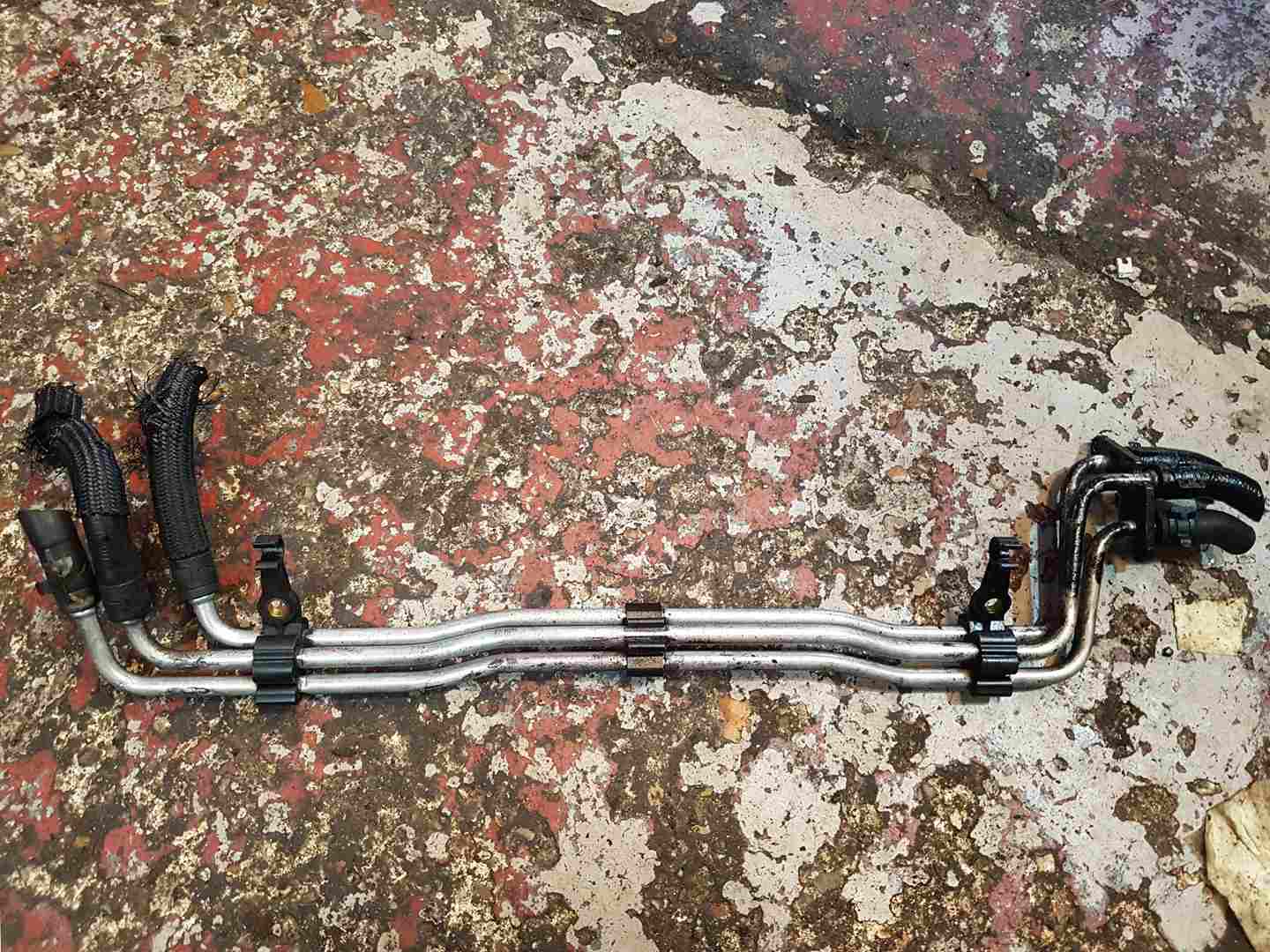 Volkswagen Golf MK5 2003-2009 2.0 TDI Fuel Lines BMN