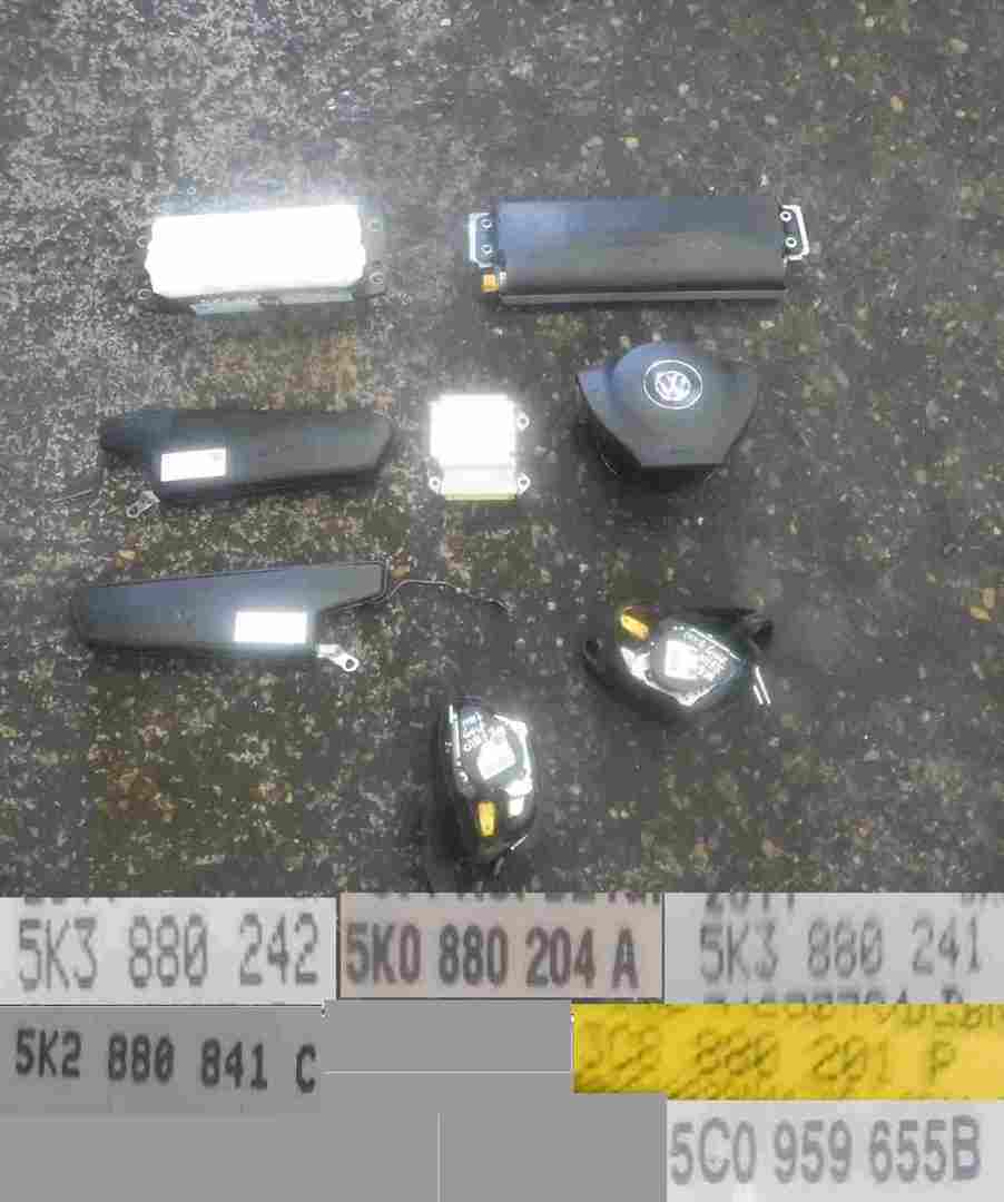 Volkswagen Golf MK5 2003-2009 Airbag Kit Set Steering Dashboard Front Belts