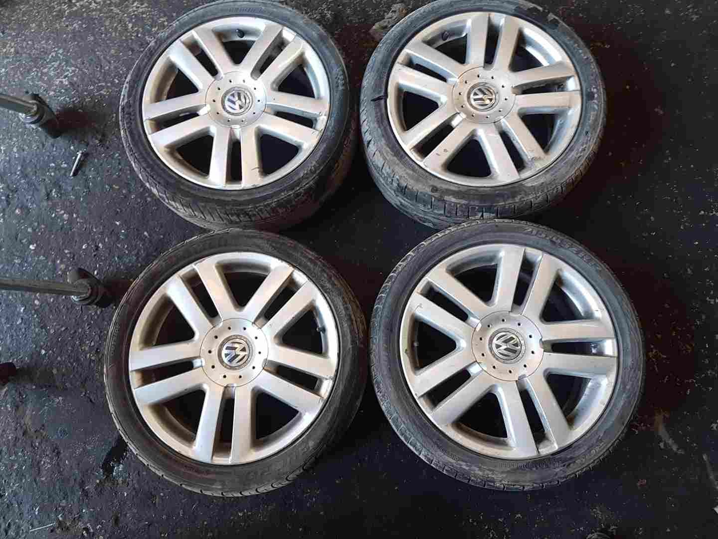 Volkswagen Golf MK5 2003-2009 Alloy Wheels SET X4 17Inch  4/5
