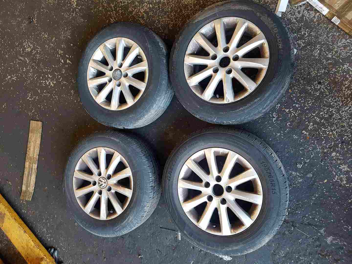 Volkswagen Golf MK5 2003-2009 Alloy Wheels SET X4 5 Stud 15Inch 4/5