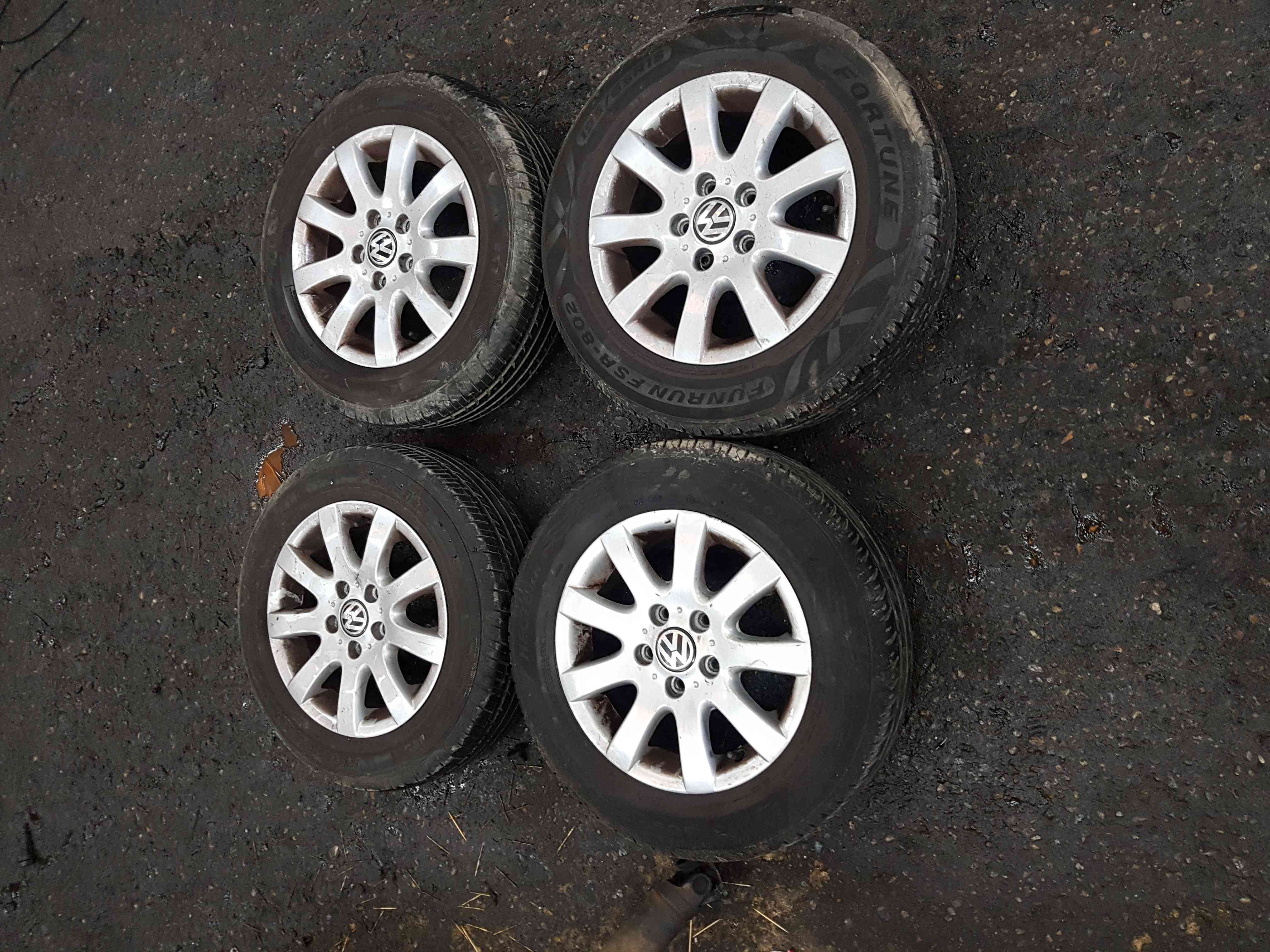 Volkswagen Golf MK5 2003-2009 Alloy Wheels SET X4 5 Stud 15Inch 4/5