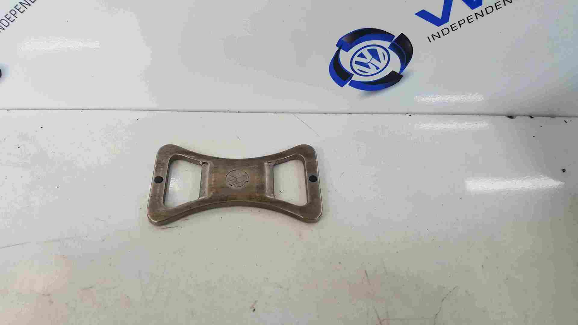 Volkswagen Golf MK5 2003-2009 Centre Console Drink Holder Bottle Opener
