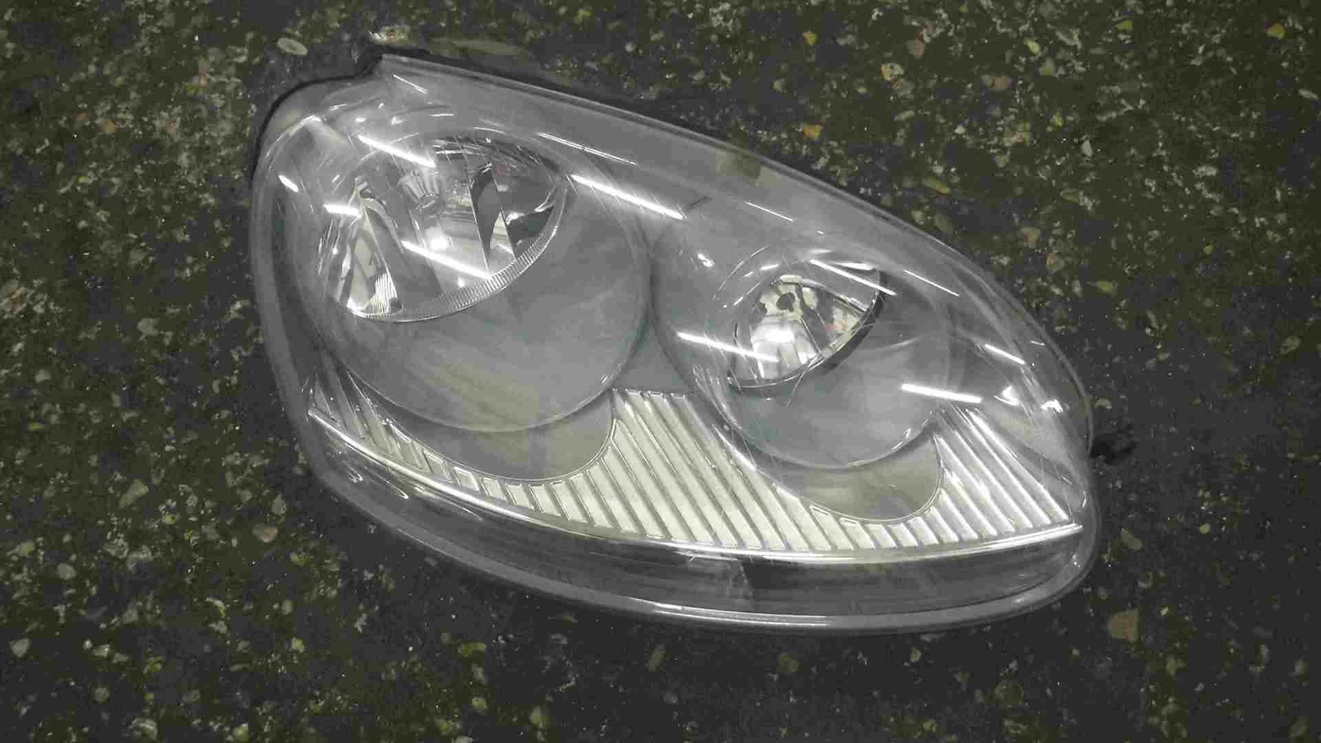 Volkswagen Golf MK5 2003-2009 Drivers OS Headlight Head Lamp 1K6941006E