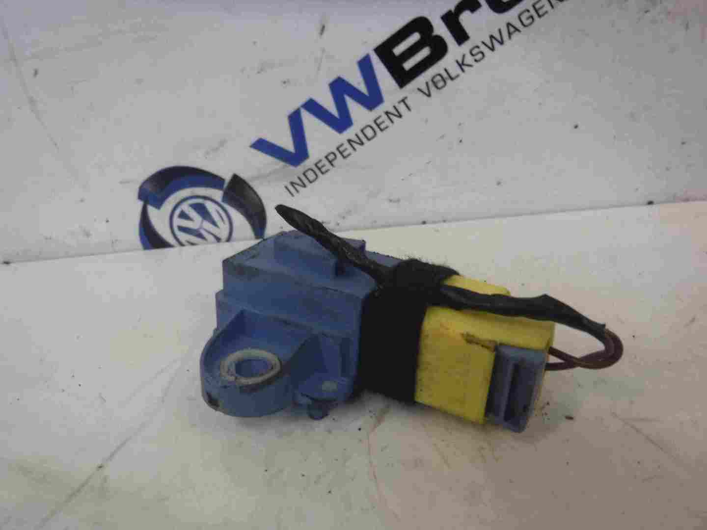Volkswagen Golf MK5 20032009 Drivers OS NS Side Airbag Impact Sensor