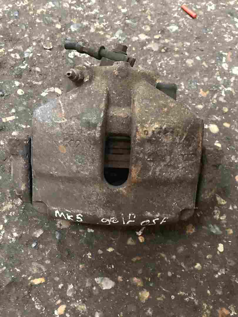 Volkswagen Golf MK5 2003-2009 Drivers OSF Front Brake Caliper With Carrier