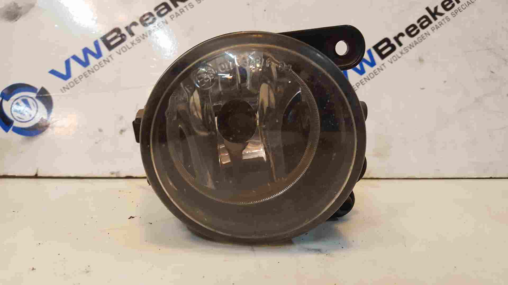 Volkswagen Golf MK5 2003-2009 Drivers OSF Front Bumper FOG Light