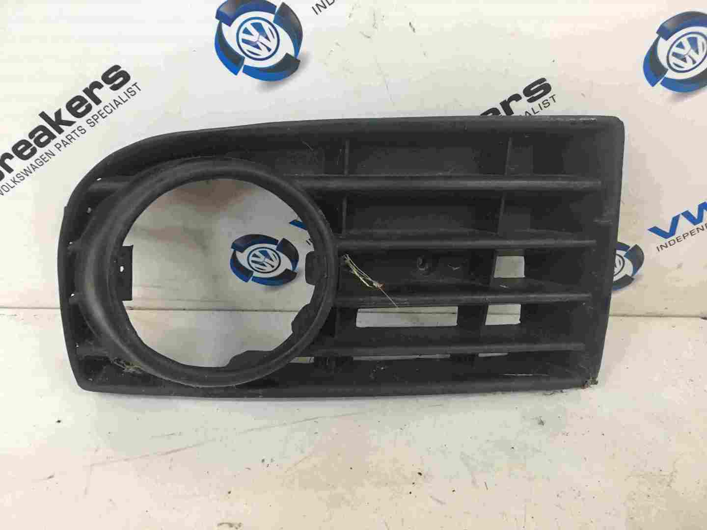 Volkswagen Golf MK5 2003-2009 Drivers OSF Front Bumper Fog Light Surround Trim