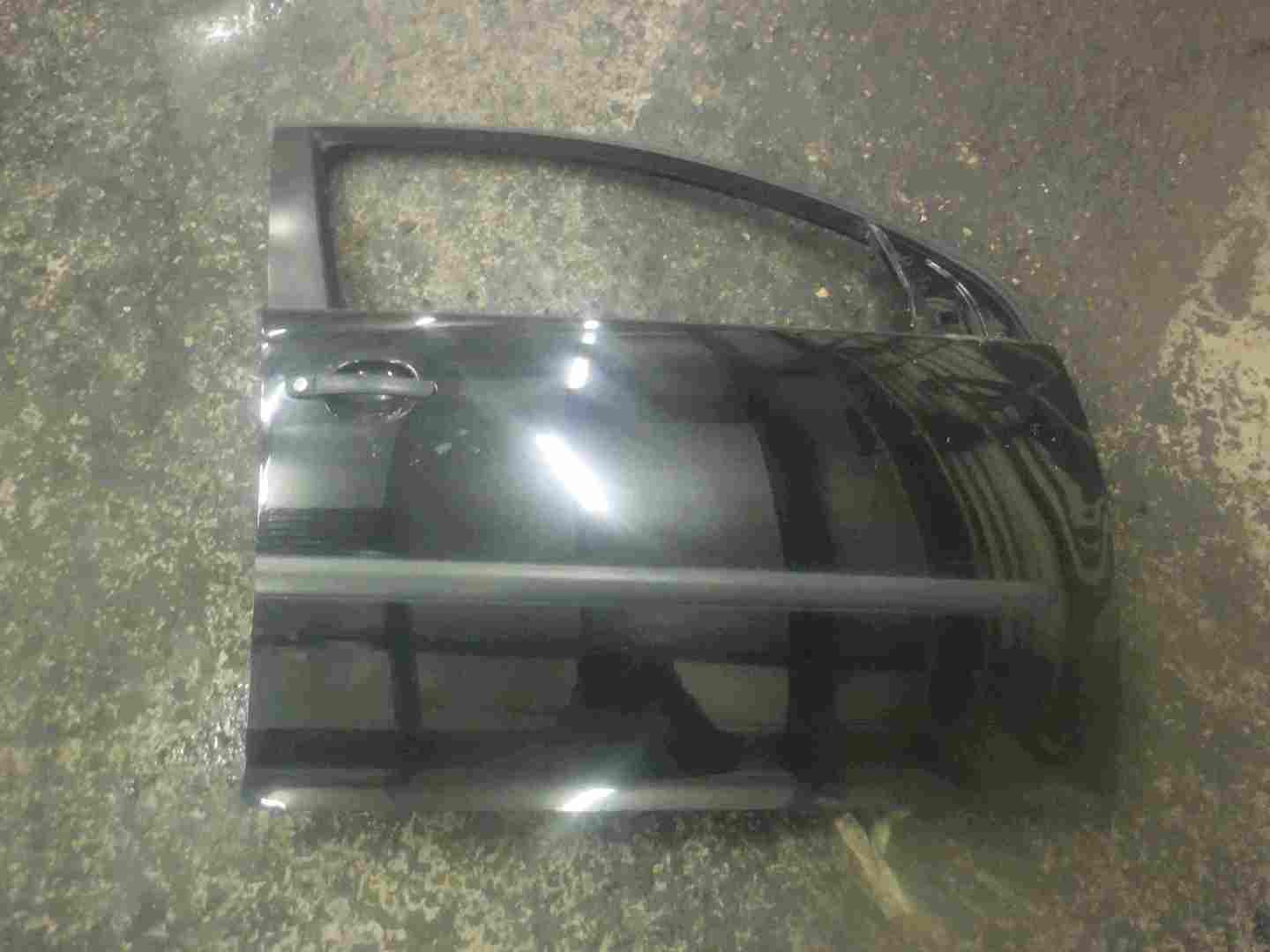Volkswagen Golf MK5 2003-2009 Drivers OSF Front Door Black L041 5dr