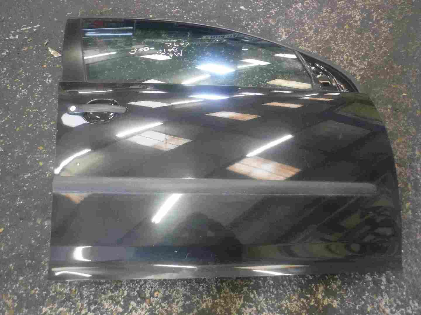 Volkswagen Golf MK5 2003-2009 Drivers OSF Front Door Black LC9Z 3dr