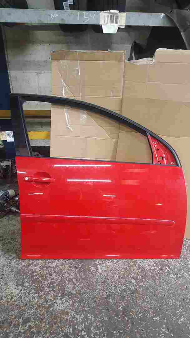 Volkswagen Golf MK5 2003-2009 Drivers OSF Front Door RED 5Dr Ly3d