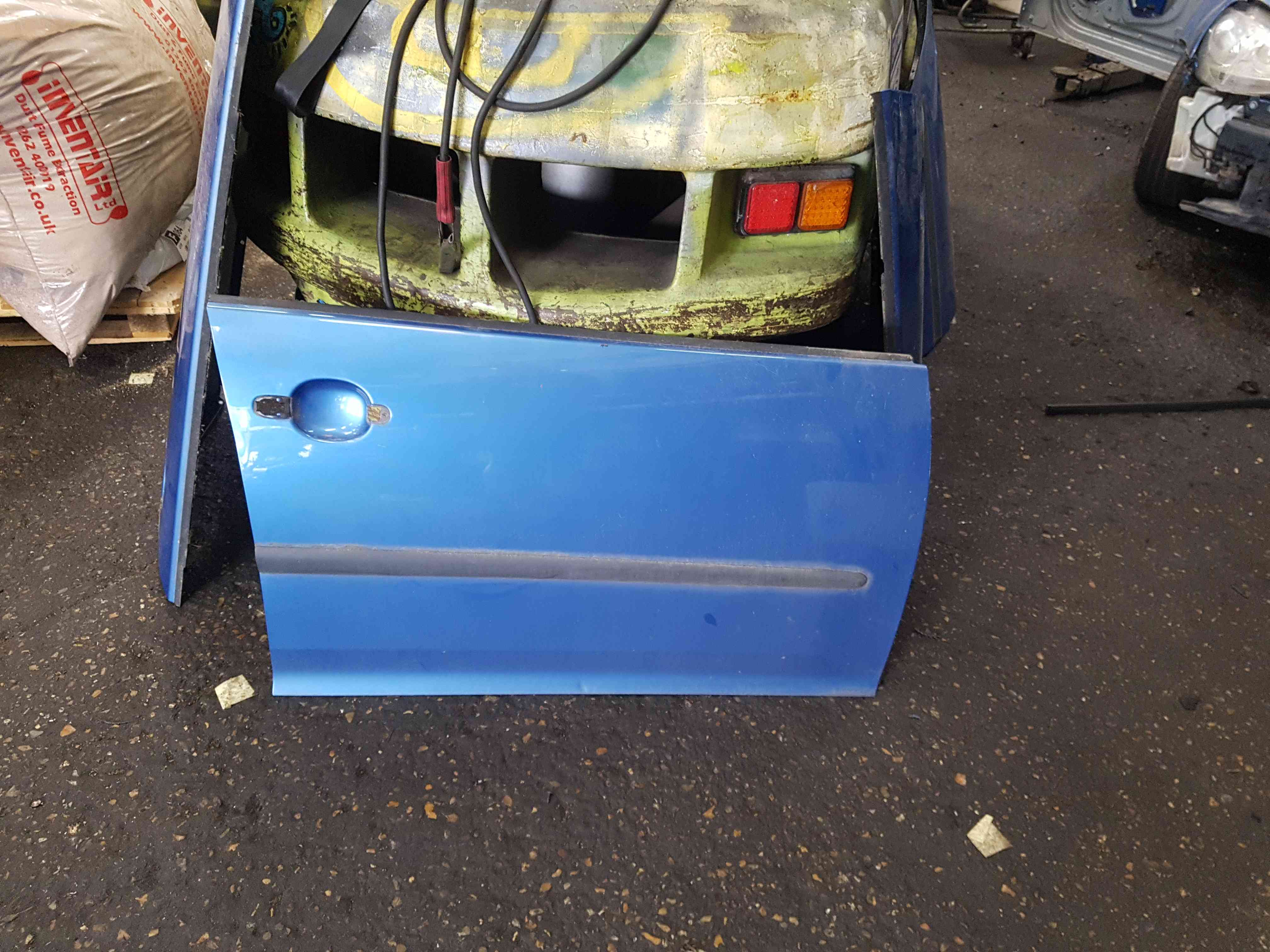 Volkswagen Golf MK5 2003-2009 Drivers OSF Front Door Skin Blue Lc5g 5Dr