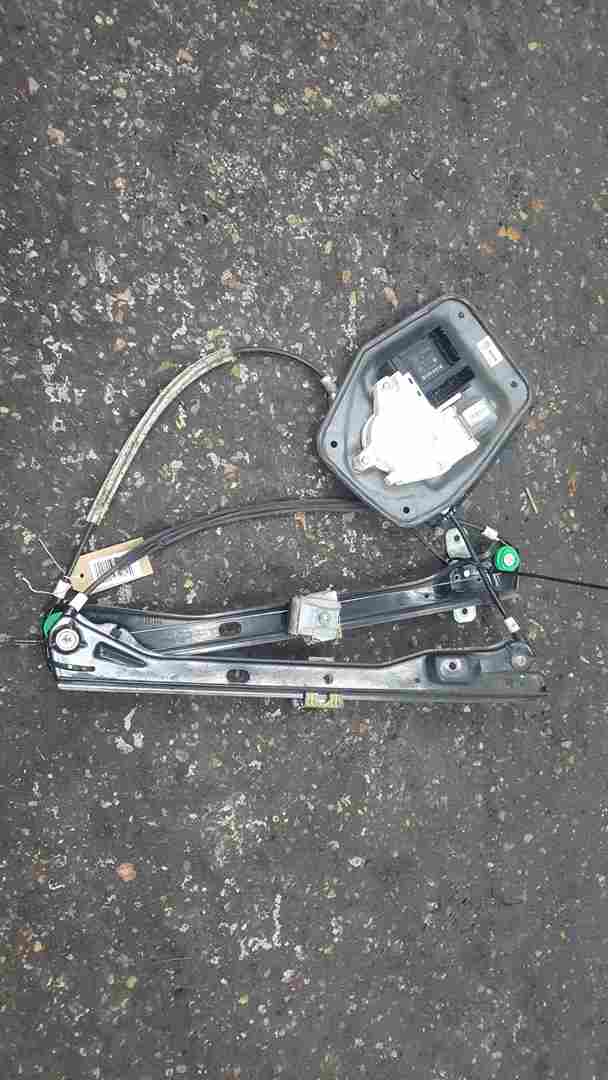 Volkswagen Golf MK5 2003-2009 Drivers OSF Front Window Motor + Regulator 5dr