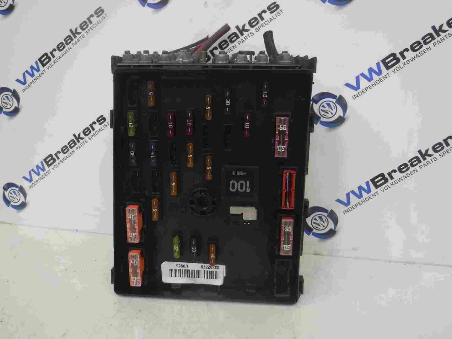 Volkswagen Golf MK5 2003-2009 Engine Fuse Box 3C0937125