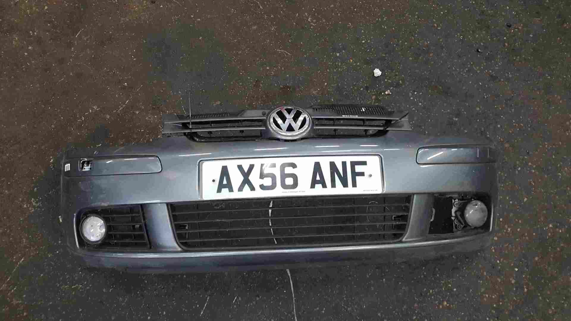 Volkswagen Golf MK5 2003-2009 Front Bumper Grey LA7T + Grill