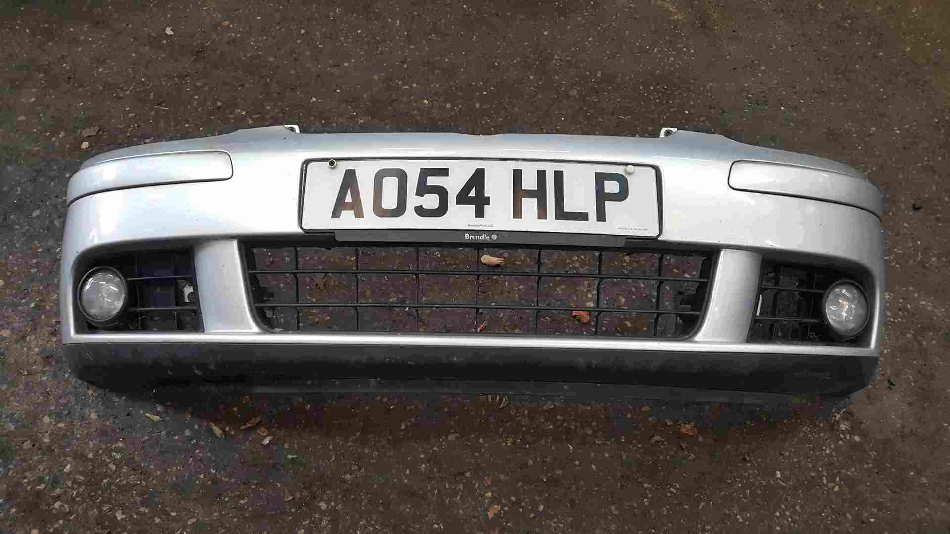 Volkswagen Golf MK5 2003-2009 Front Bumper Silver LA7W