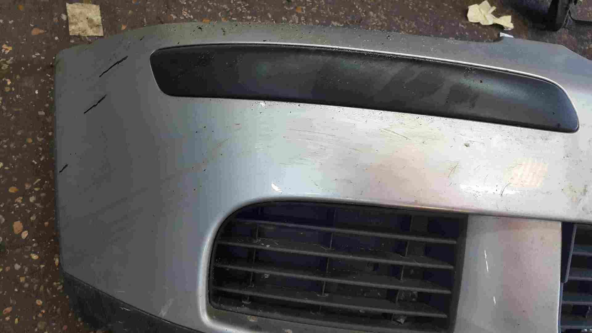 Volkswagen Golf MK5 2003-2009 Front Bumper Silver LA7W