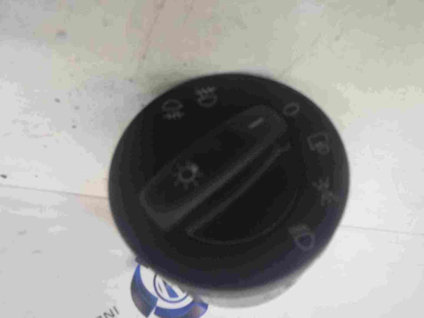 Volkswagen Golf MK5 2003-2009 Headlight Switch Panel Front And Rear Fogs