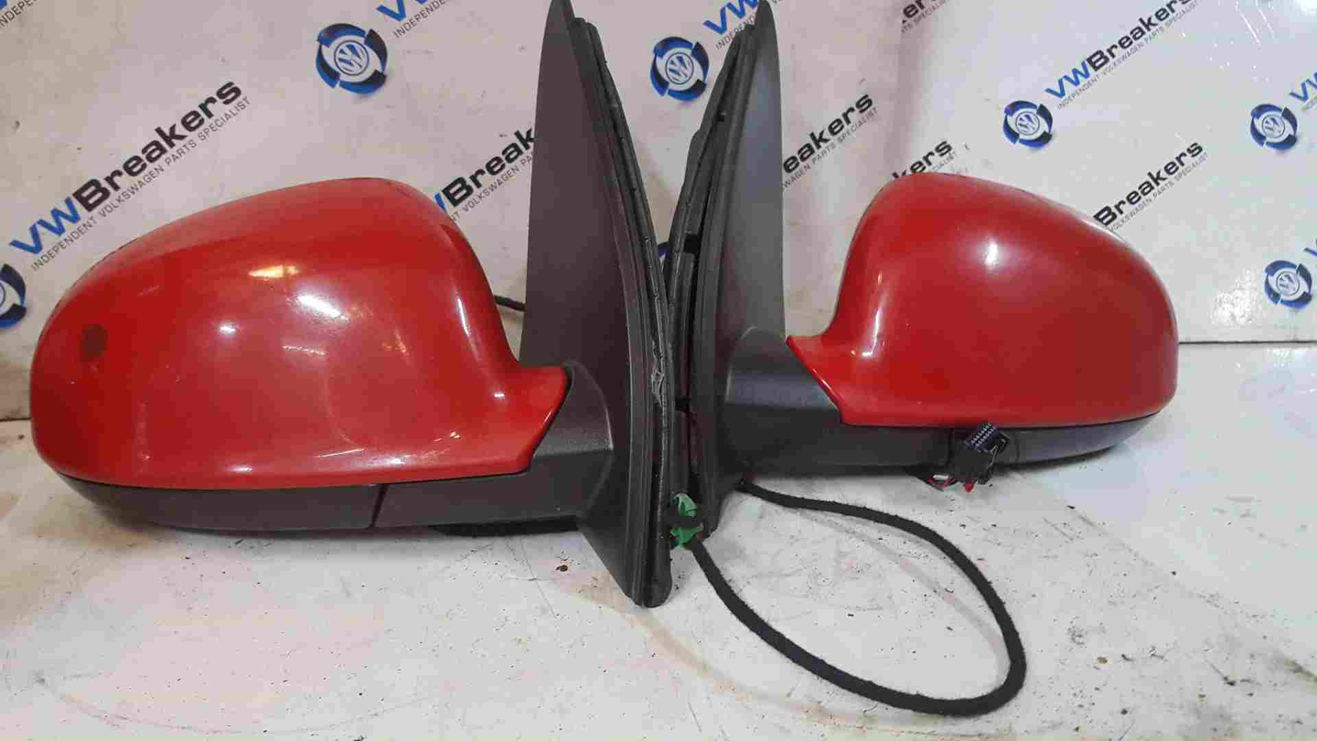 Volkswagen Golf MK5 2003-2009 Ns Os Wing Mirrors set RED Ly3d Sweeping
