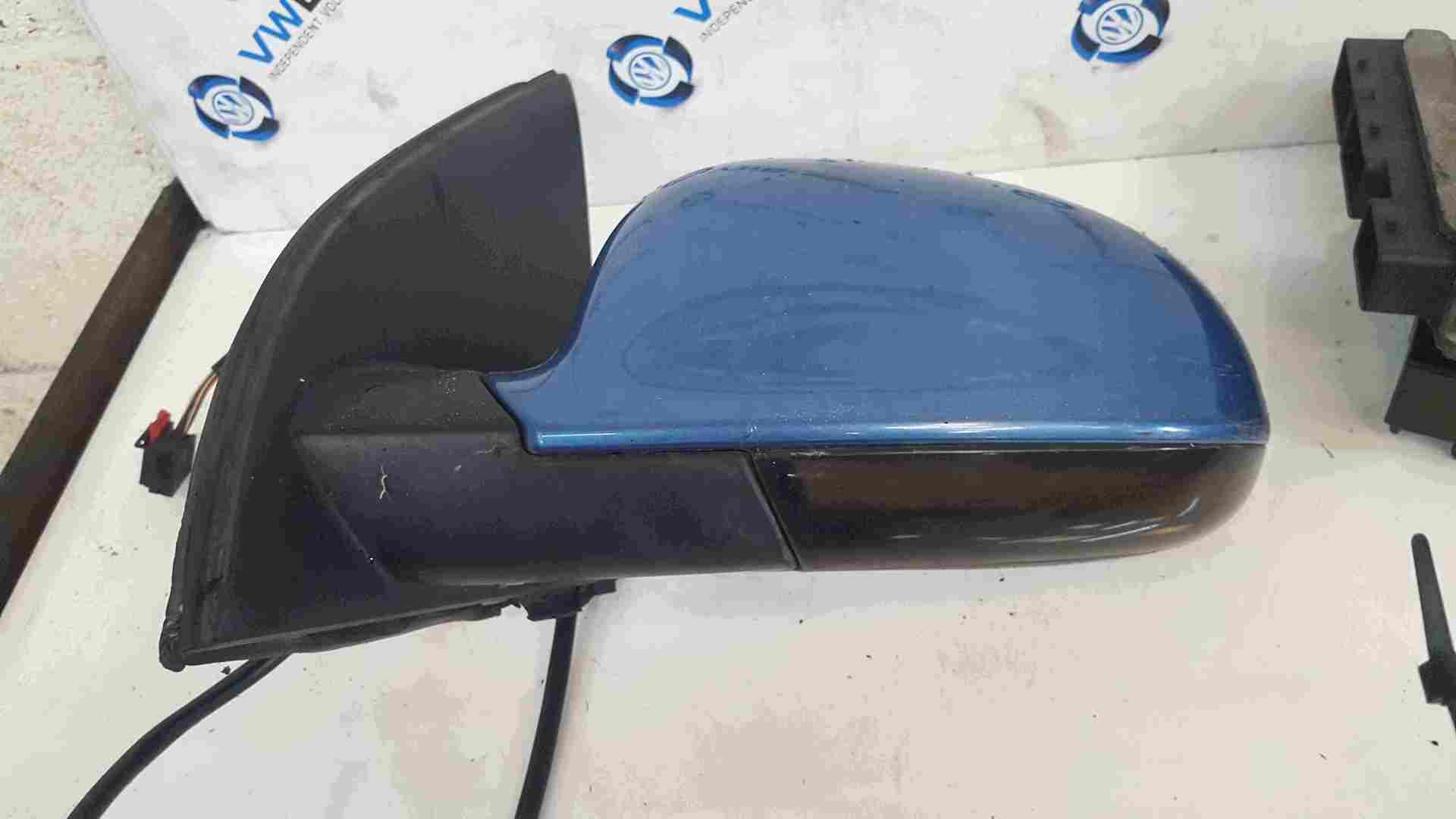 Volkswagen Golf MK5 2003-2009 Passenger NS Wing Mirror Blue LC5G