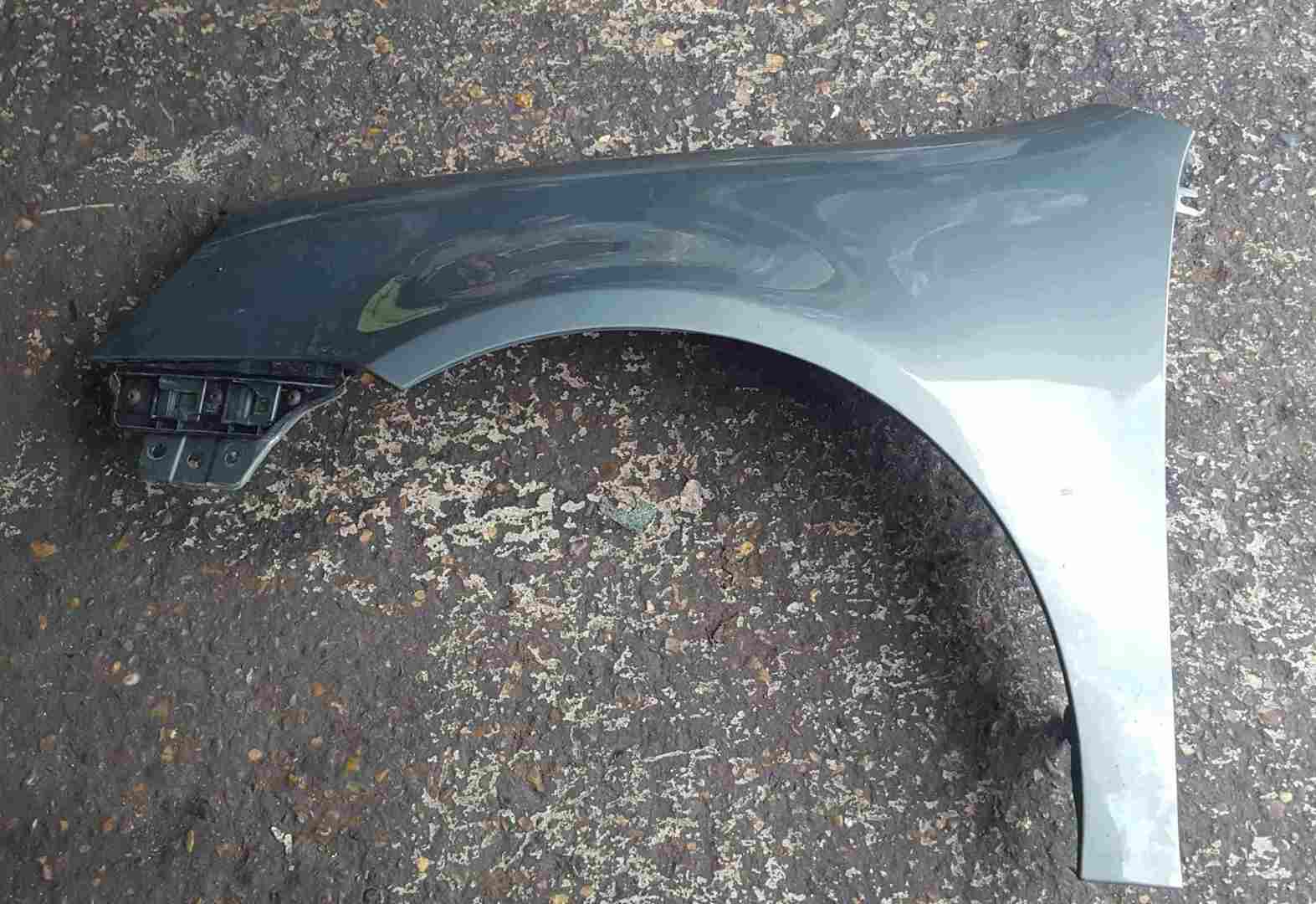 Volkswagen Golf MK5 2003-2009 Passenger NS Wing Sage Green LA6Q