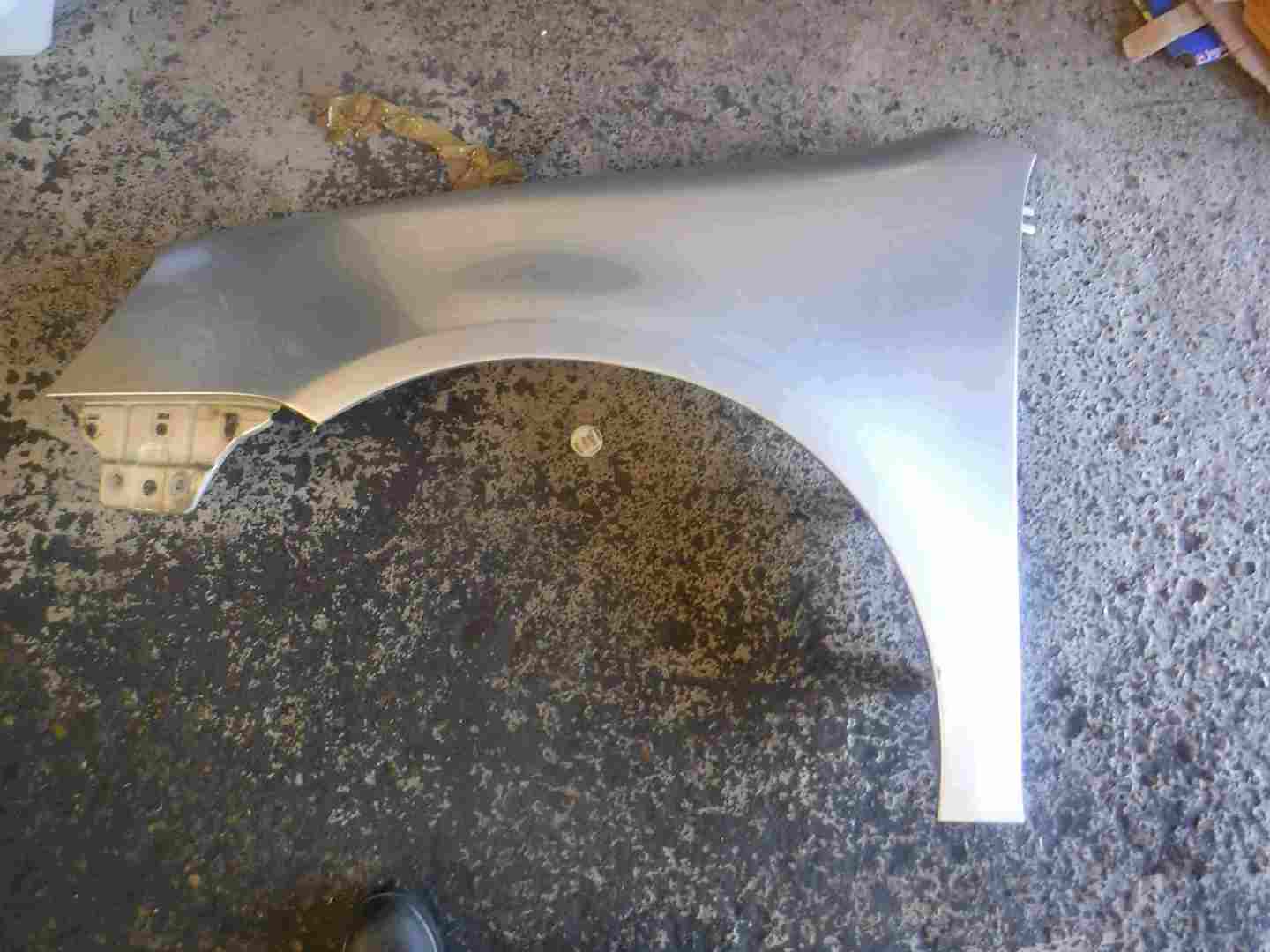Volkswagen Golf MK5 2003-2009 Passenger NS Wing Silver LA7W