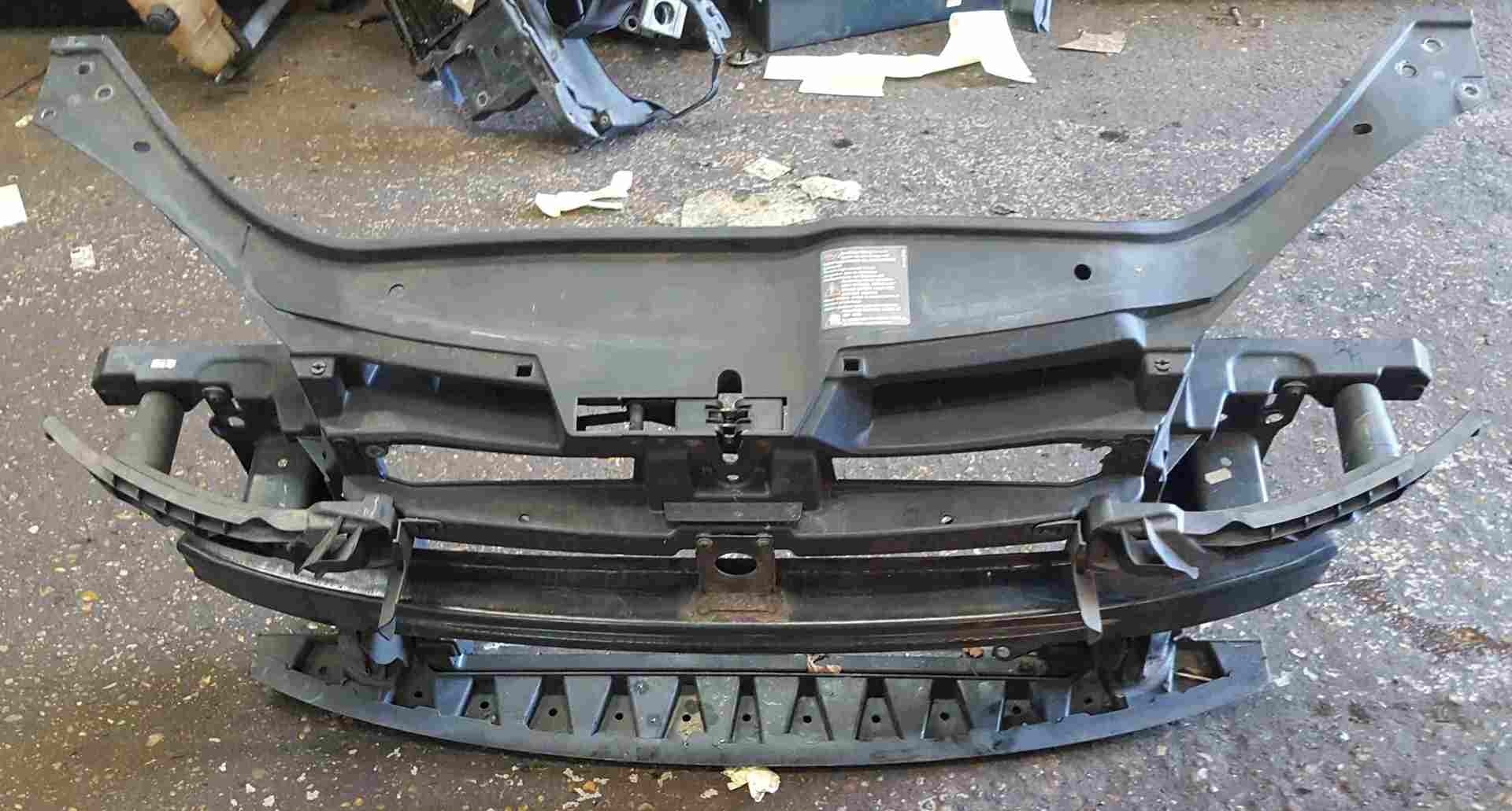 Volkswagen Golf MK5 2003-2009 Radiator Slam Panel Support Bar 701010081